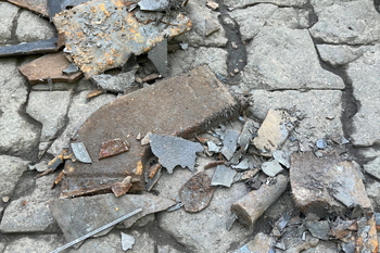 Impurezas metálicas capturadas en el recinto de la planta de cemento