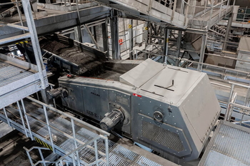 Separador de corrientes de Foucault ECS – clasificación de metales no férricos de la escoria de incineración