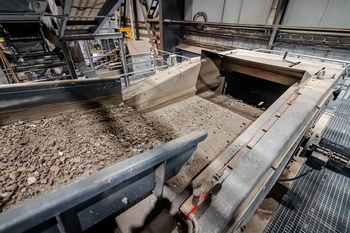 Separador de corrientes de Foucault ECS – clasificación de metales no férricos de la escoria de incineración
