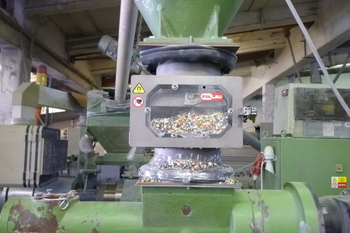 Separador magnético en caja MSS-MC – extrusión y soplado de plásticos