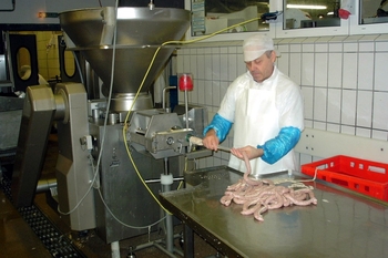 Detector móvil de metales para tuberías MEATLINE 07 – control de productos cárnicos en la industria alimentaria