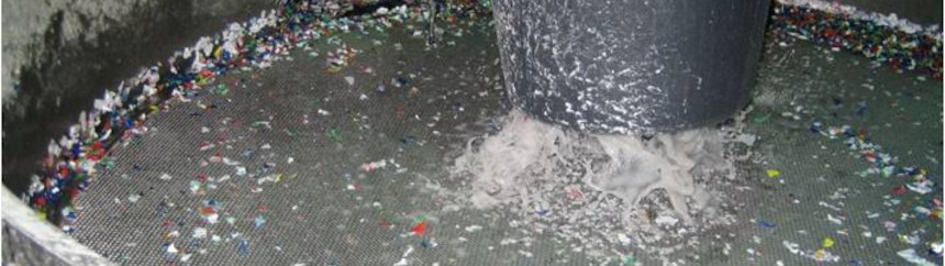 Uso del tamiz vibratorio para el reciclaje de agua en el procesamiento de PET
