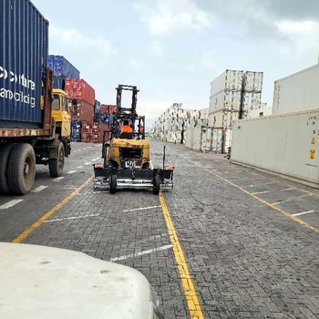 Escoba magnética MS 2000 FALCON para aeropuertos y superficies no pavimentadas