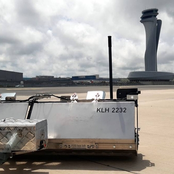 Escoba magnética MS 2000 FALCON para aeropuertos y superficies no pavimentadas